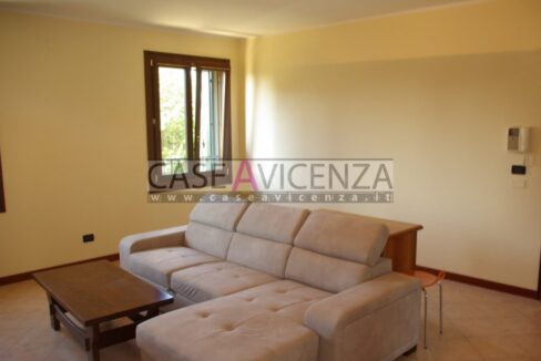 1842746_001__sg107855