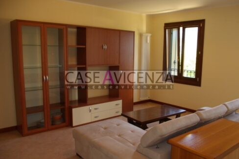 1842746_002__sg107856