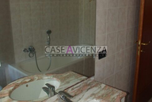 1842746_022__sg107878