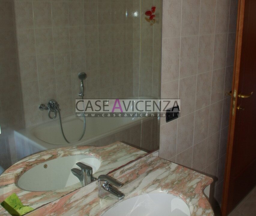 1842746_022__sg107878