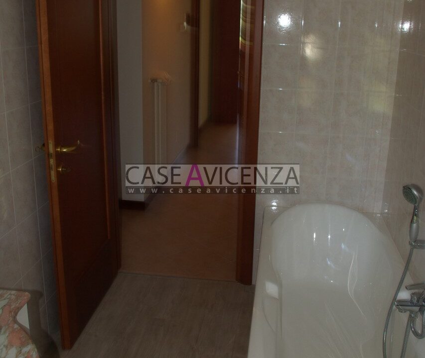 1842746_024__sg107877