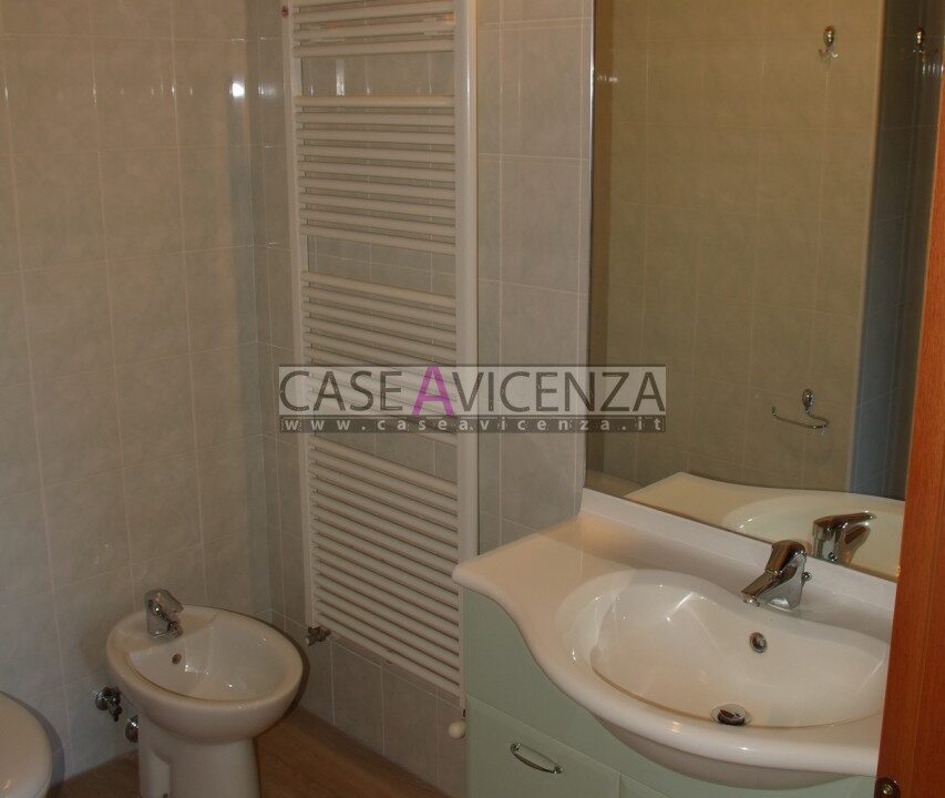 1842746_025__sg107862