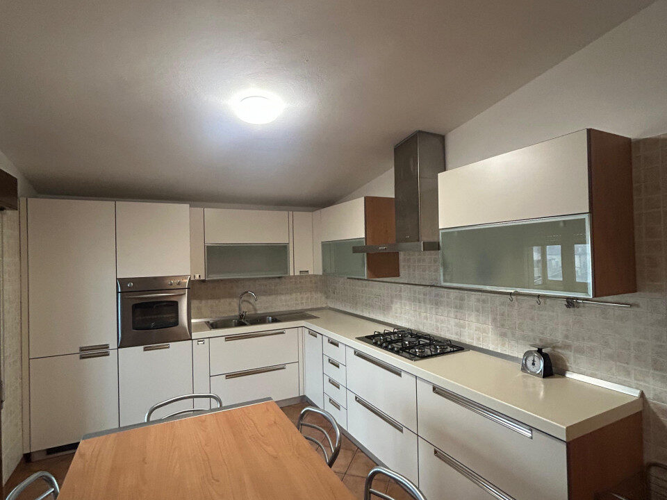 4804929_000__5_cucina_wmk_0