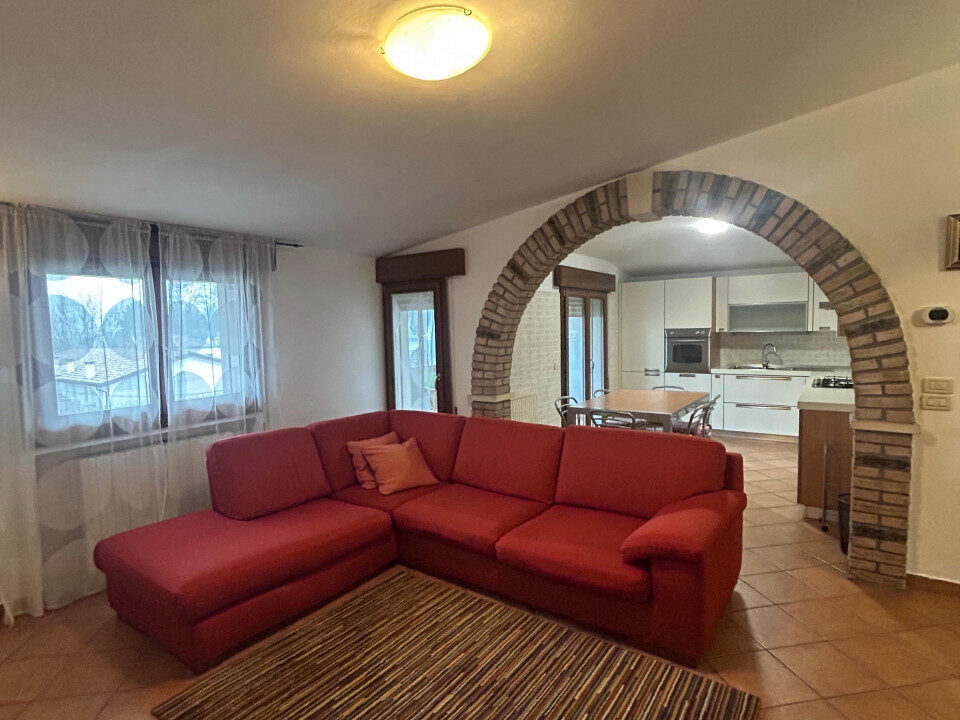 4804929_006__7_living_wmk_0