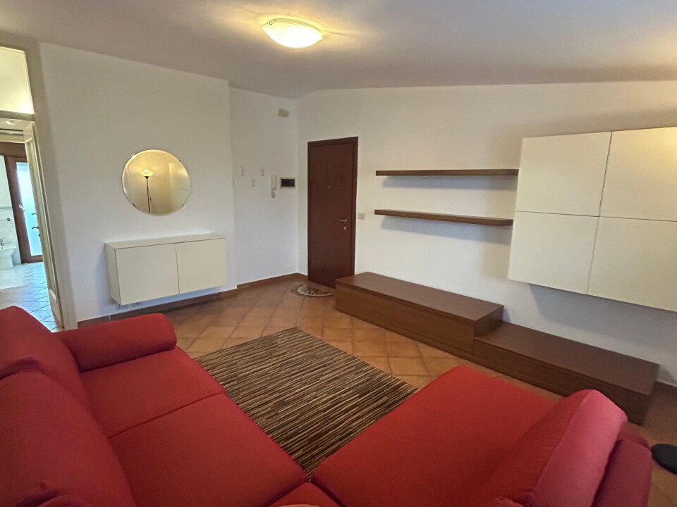 4804929_008__8_living_wmk_0