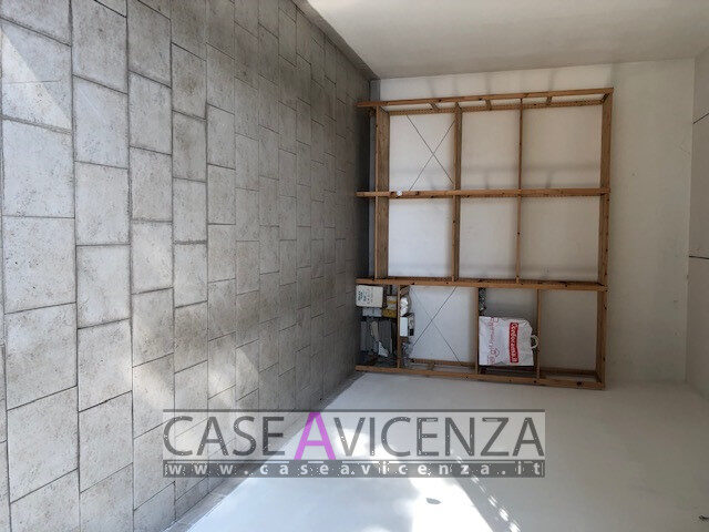 4901182_010__garage_wmk_0